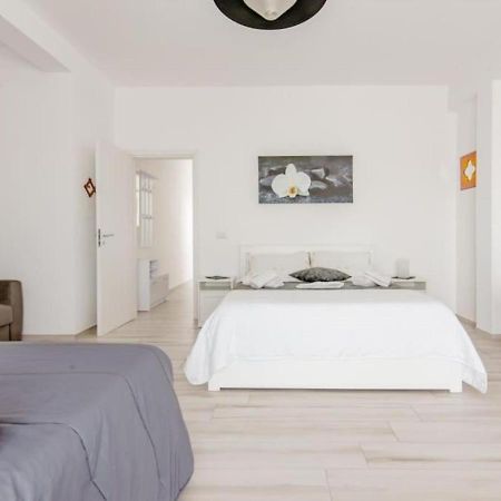 Il Barone Rosso B&B Лече Екстериор снимка